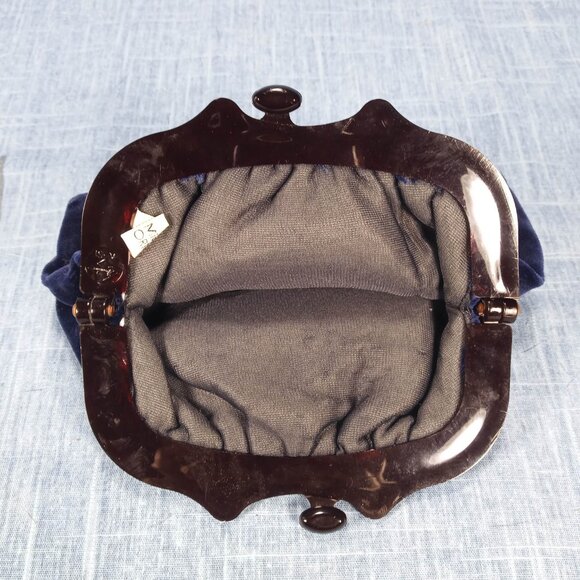 1950's Vintage Navy Blue Velvet Clutch with Embroidered Red Rose - Michiko Kuge - Picture 4 of 6